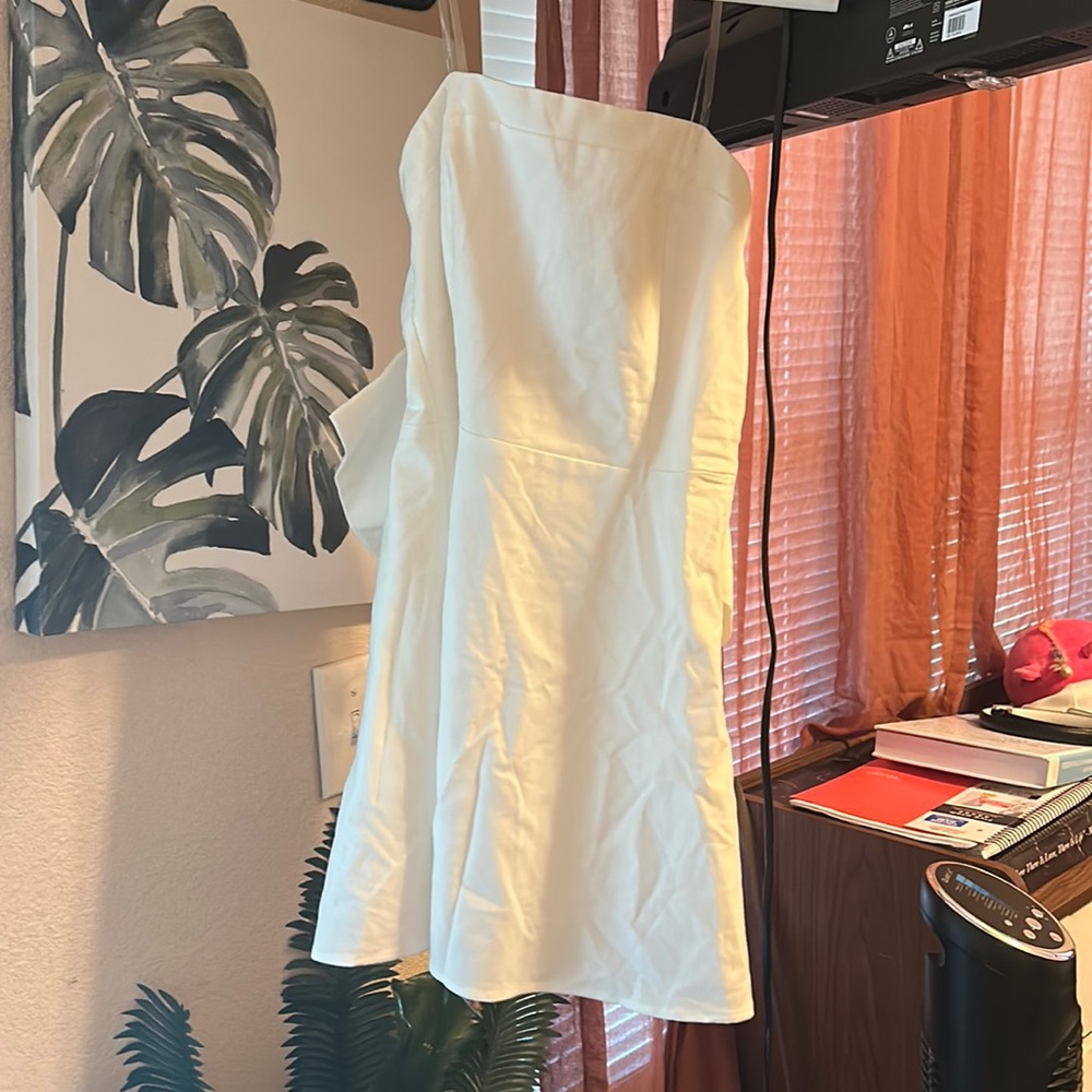 Alter’d state white dress w bow on back